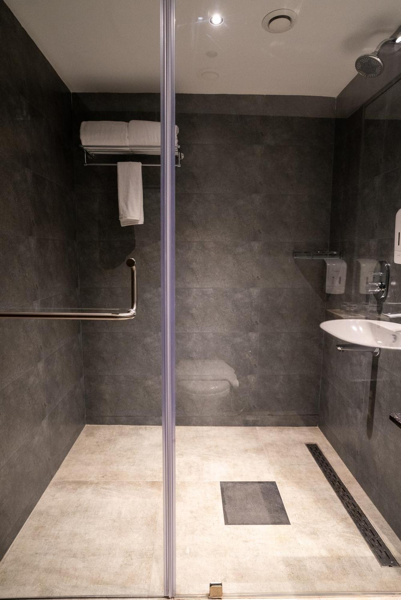 Lilac Hotel Guruvāyūr Zimmer foto